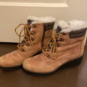 Sperry Leather/Faux Fur Boots (women’s 8M)